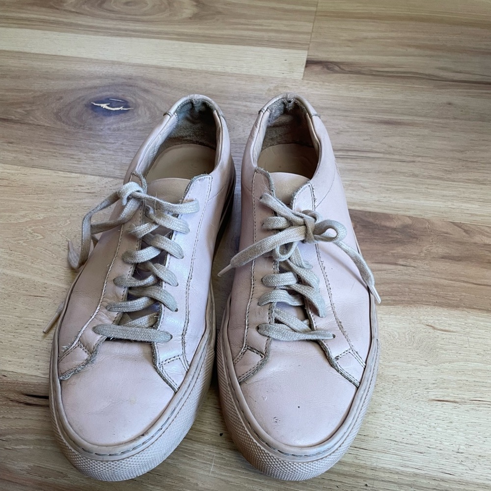 Common Project Pink/Salmon Color Used - image 1